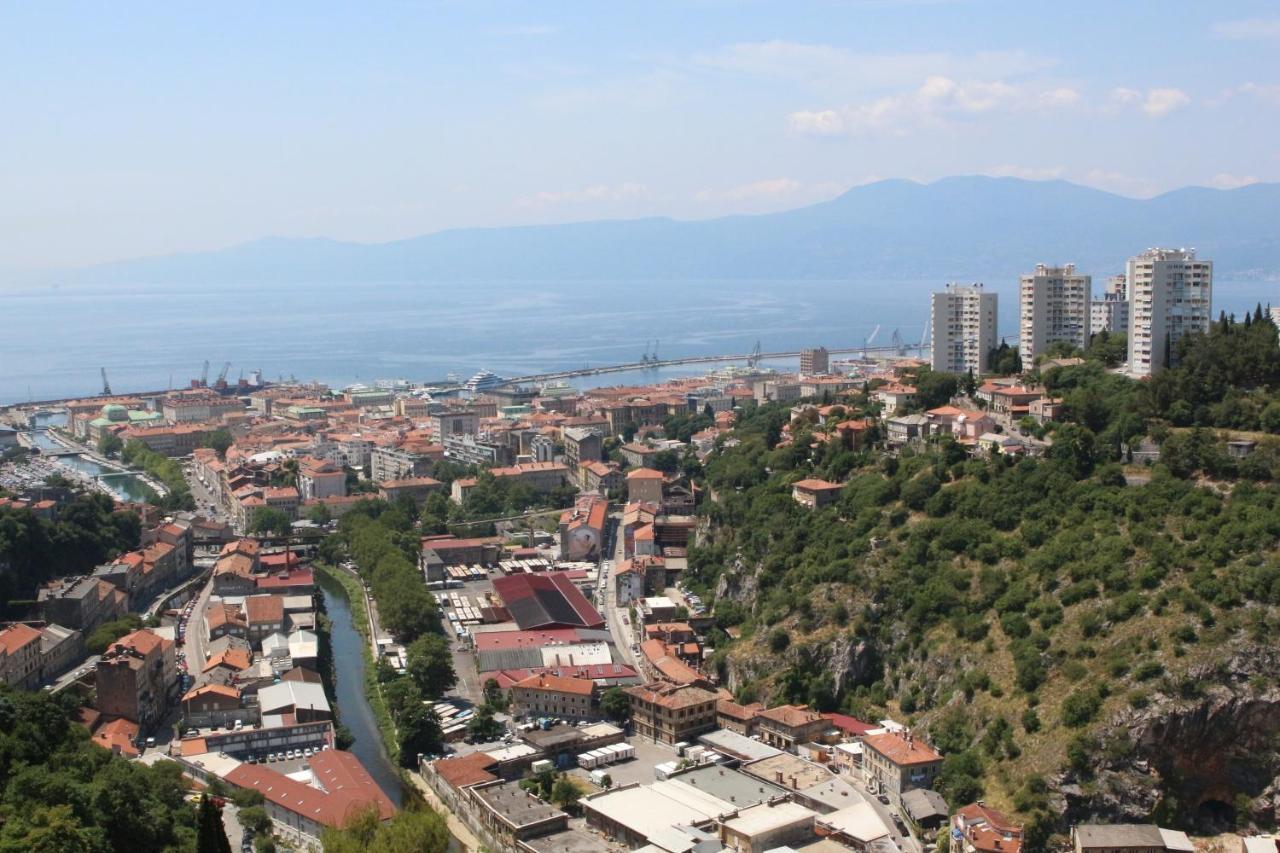 Apartment Paha-Paha Rijeka Bagian luar foto