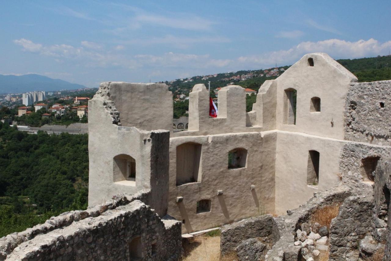 Apartment Paha-Paha Rijeka Bagian luar foto